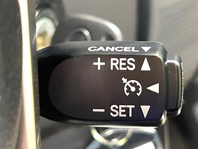 �y�N���[�Y�R���g���[���z�������H�����N���N���s�B�A�N�Z���𗣂��Ă���葬�x�ő��s���ł��A�������^�]���̕��S���y��!�����E�������ȒP�ȃX�C�b�`����Œ����ł��܂��B