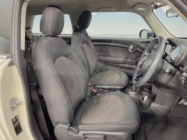 ���V�[�g�̎g�p��:�j��E�ւ�������Ȃ��A�����̒ʂ肫�ꂢ�ȏ�Ԃ��ێ����Ă���܂��B�܂��A�����N���[�j���O�E�R�[�e�B���O�����p�����������܂��B