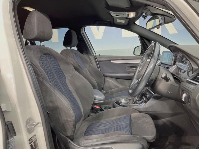 ���V�[�g�̎g�p��:�j��E�ւ�������Ȃ��A�����̒ʂ肫�ꂢ�ȏ�Ԃ��ێ����Ă���܂��B�܂��A�����N���[�j���O�E�R�[�e�B���O�����p�����������܂��B