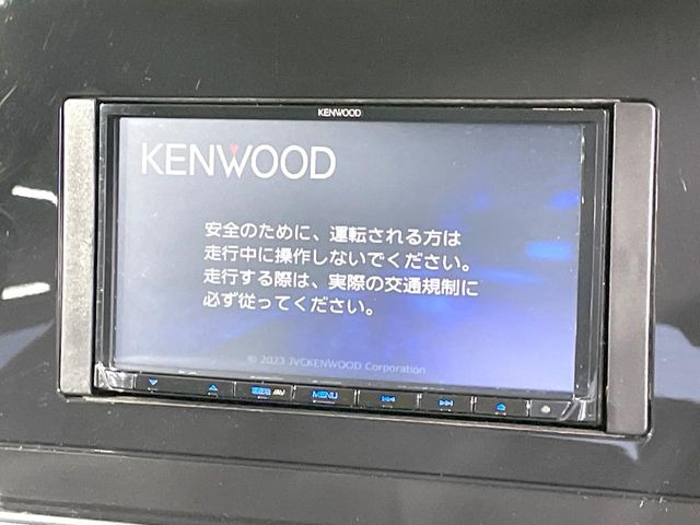 �y�i�r�Q�[�V�����z�g���₷���i�r�ŖړI�n�܂ł�������ē����Ă���܂��B�e��I�[�f�B�I�Đ��@�\���[�����Ă���A���Ԃ̉^�]������Ɋy�����Ȃ�܂�!!