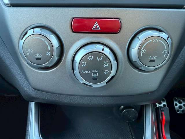 �C�ɂȂ邨�Ԃ�����܂�����E�̓d�b�ԍ����璼�ڂ��X�ɂ��₢���킹���������B�x�����@����ԗ����A��Ԃ܂łȂ�ł������������Ē����܂��B�X�^�b�t�ꓯ���A�����҂����Ă���܂��B