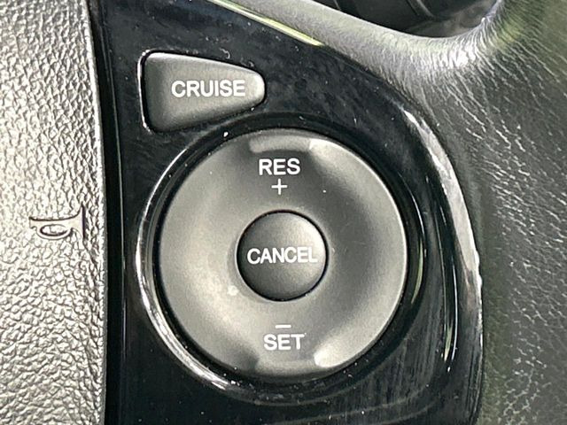 �y�N���[�Y�R���g���[���z�������H�����N���N���s�B�A�N�Z���𗣂��Ă���葬�x�ő��s���ł��A�������^�]���̕��S���y��!�����E�������ȒP�ȃX�C�b�`����Œ����ł��܂��B