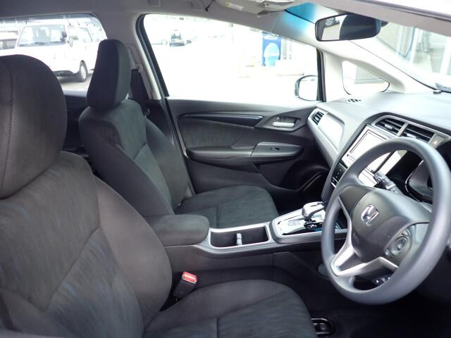 �t�����g�V�[�g�A��ԗǍD�ň��S�ł��B�傫�ȉ�����Ȃ����S�ł�