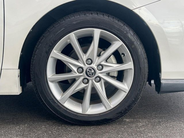 �y����17�C���`�A���~�z�C�[���z�O�ςɃ}�b�`���������A���~�z�C�[���𑕒����Ă���܂��B�e��ЊO�A���~�z�C�[����A�X�^�b�h���X�^�C�����戵�����Ă���܂��B���񂲑��k����������