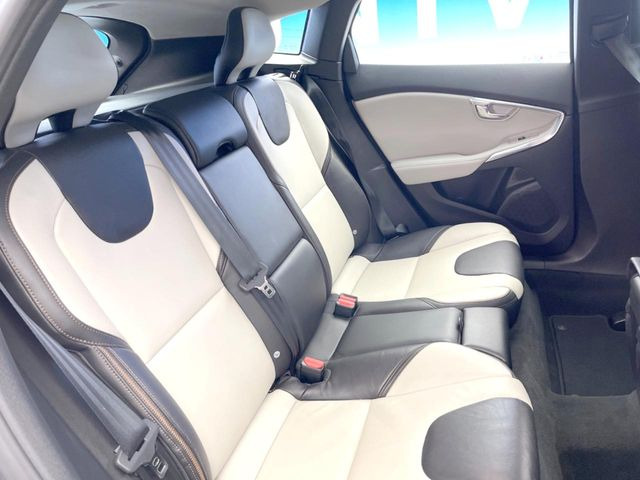 ���㕔���Ȃ��C�ɂȂ�悤�ȃL�Y�E�����ւ��蓙�A�傫�ȃ_���[�W�͂Ȃ��A�ǍD�ȏ�Ԃł��B