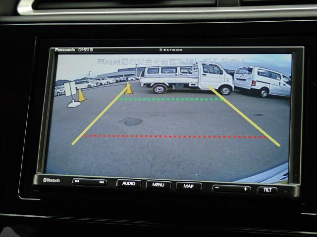 �o�b�N�J�����������Ă���܂��B���Ԏ��ɑ�ϖ��ɗ����܂�������Ԃ����ȕ��ɂ��֗��@�\�ł���