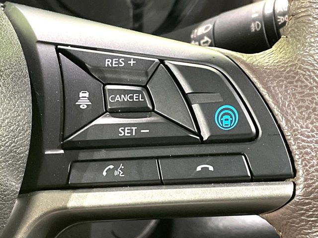 �y�v���p�C���b�g�z�������H�ł̒��������s���y��!!�a�؎��Ə��񑖍s�̃V�[���ŁA�A�N�Z���E�u���[�L�E�X�e�A�����O�������Ő��䂵�A�������^�]�̕��S���y�����Ă���܂���