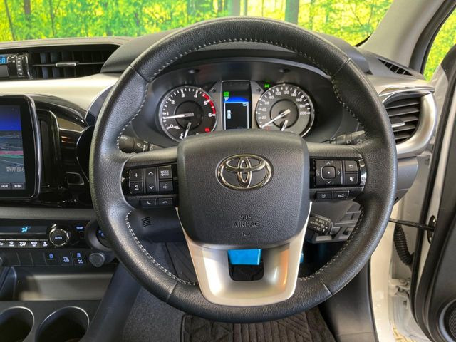 �y�����v�����X�e�A�����O�z�㎿�Ȋv���g�p���邱�ƂŁA��ɂ����������݂ƂĂ��^�]���₷���n���h���ł���