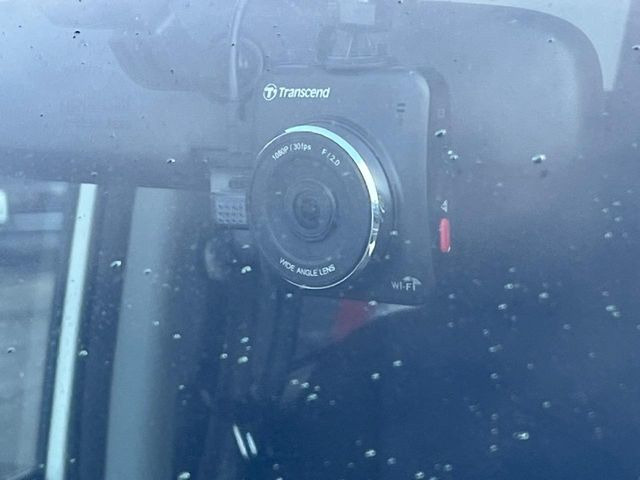 �y�h���C�u���R�[�_�[�z���S�E���S�ȃJ�[���C�t�ɕK�{�̃h���C�u���R�[�_�[�𑕔�!���s���͂������A������^�]�⎖�̂ɑ��������ۂ̏󋵂��f���ŋL�^���A����̃��X�N�ɔ����܂��B