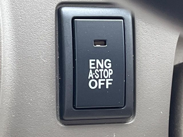 �y�A�C�h�����O�X�g�b�v�z�ԐM����a�؂Œ�Ԃ����ۂɃG���W�����~���A���ʂȔR���̏����}���܂��B�R��������ی�ɂȂ���@�\��G���W���̓u���[�L�𗣂��΍Ďn�����܂��B