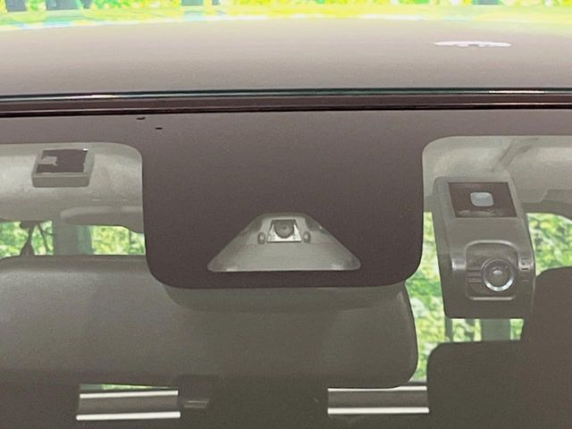 �y�X�}�[�g�A�V�X�g�z���s���ɑO���̎ԗ�����F�����A�Փ˂������Ȏ��͌x��ƃu���[�L�ŏՓˉ���Ɣ�Q�y�����A�V�X�g�B�����S�Ƀh���C�u�����y���݂��������܂��B