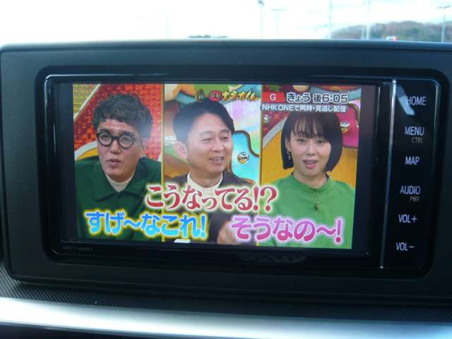 ����SD�i�r���t���Z�OTV��CD��DVD�Đ���Bluetooth�I�[�f�B�I�Ή���AM/FM���W�I��