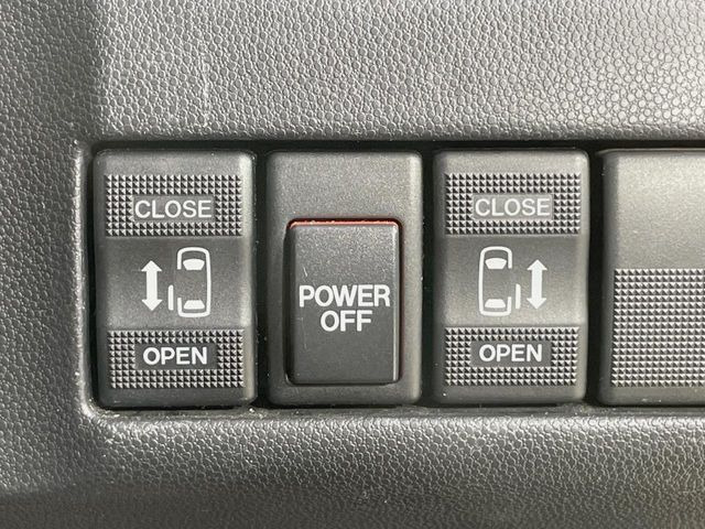 �y�����p���[�X���C�h�h�A�z�X�}�[�g�L�[��^�]�Ȃ̃X�C�b�`�Ō�ȗ����X���C�h�h�A�̊J���\���d��������͂����ăh�A���J����K�v�������A�����Ȃ��q�l�ł��ȒP�ɊJ���߂ł����K�ł���