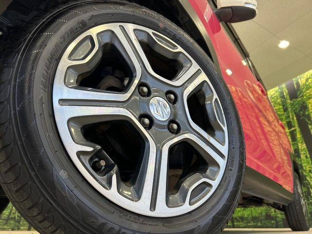 �y����15�C���`�A���~�z�C�[���z�O�ςɃ}�b�`���������A���~�z�C�[���𑕒����Ă���܂��B�e��ЊO�A���~�z�C�[����A�X�^�b�h���X�^�C�����戵�����Ă���܂��B���񂲑��k����������