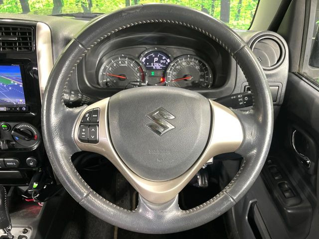 �y�X�e�A�����O�X�C�b�`�z�^�]���A�O������ڐ������炷���ƂȂ��A�I�[�f�B�I���̑��삪�\�ȕ֗��@�\!���S&���K�ȃh���C�u�����o���Ă���܂���