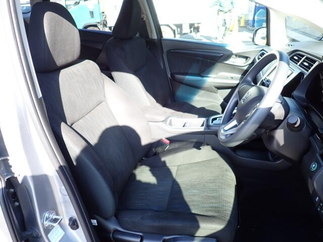 �t�����g�V�[�g�A��ԗǍD�ň��S�ł��B�傫�ȉ�����Ȃ����S�ł�