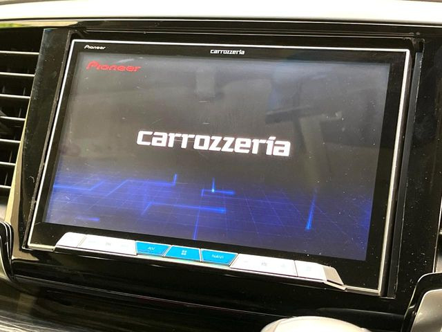 �y8�C���`�i�r�z�g���₷���i�r�ŖړI�n�܂ł�������ē����Ă���܂��B�e��I�[�f�B�I�Đ��@�\���[�����Ă���A���Ԃ̉^�]������Ɋy�����Ȃ�܂�!!