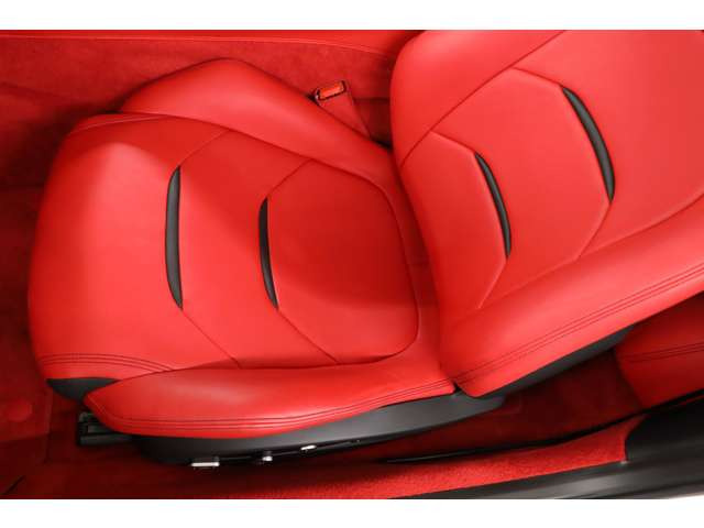 �^�]�ȓ��l����Ȃ��R���f�V�����͗ǍD�ŁA�ԓ��̋C�ɂȂ����������܂���B���Ђ̃N���[�j���O���H��ɂăV�[�g�R�[�e�B���O�⏜�ۂ�����܂��̂ŁA��萴���ȏ�Ԃł��[�Ԃ������܂��B