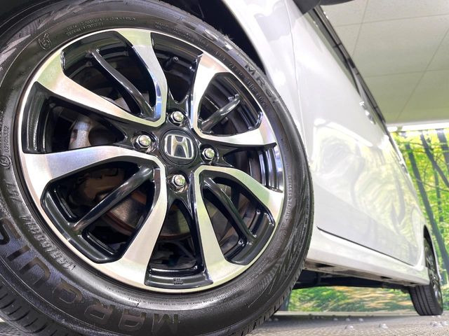 �y14�C���`�A���~�z�C�[���z�O�ςɃ}�b�`�����A���~�z�C�[���𑕒����Ă���܂��B�e��A���~�z�C�[����A�X�^�b�h���X�^�C�����戵�����Ă���܂��B���񂲑��k����������