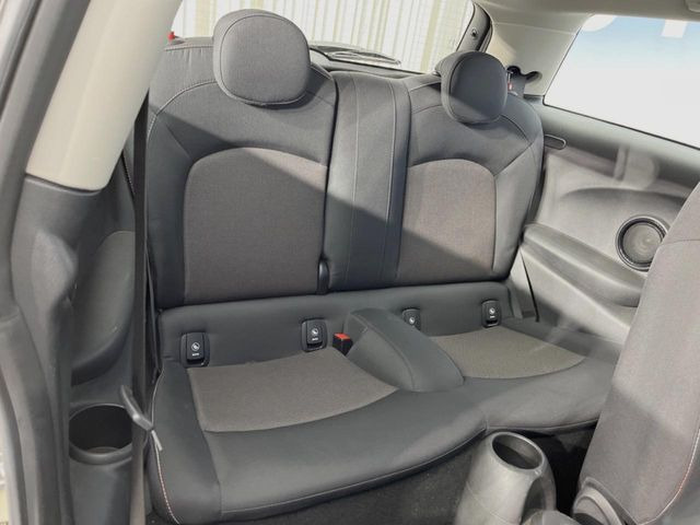 ���㕔���Ȃ��C�ɂȂ�悤�ȃL�Y�E�����ւ��蓙�A�傫�ȃ_���[�W�͂Ȃ��A�ǍD�ȏ�Ԃł��B