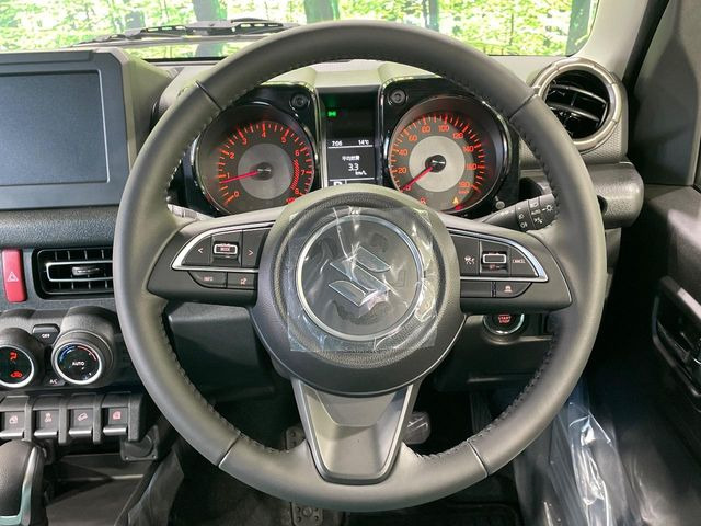 �y�����v�����X�e�A�����O�z�㎿�Ȋv���g�p���邱�ƂŁA��ɂ����������݂ƂĂ��^�]���₷���n���h���ł���