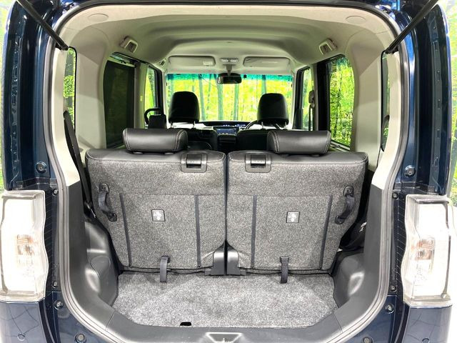 ���i�̂���������ʋ΁A���}���ɏ\���ȉ׎��X�y�[�X���m�ۂ��Ă���܂��B�Z�J���h�V�[�g��|���ƁA�傫�ȉו��̐ύڂ��\�ł���