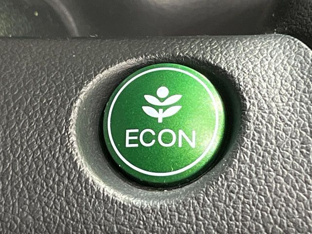 �y�A�C�h�����O�X�g�b�v�z�ԐM����a�؂Œ�Ԃ����ۂɃG���W�����~���A���ʂȔR���̏����}���܂��B�R��������ی�ɂȂ���@�\��G���W���̓u���[�L�𗣂��΍Ďn�����܂��B