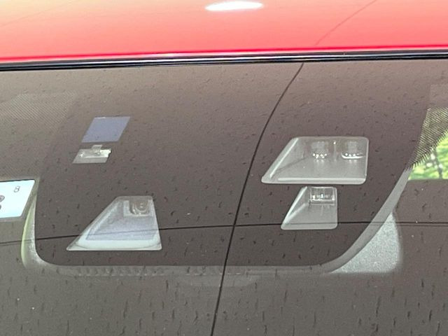 �y�X�}�[�g�V�e�B�u���[�L�T�|�[�g�z�ᑬ���s���ɑO���̎ԗ�����F�����A�Փ˂������Ȏ��͌x��ƃu���[�L�ŏՓˉ���Ɣ�Q�y�����A�V�X�g�B�����S�Ƀh���C�u�����y���݂��������܂��B