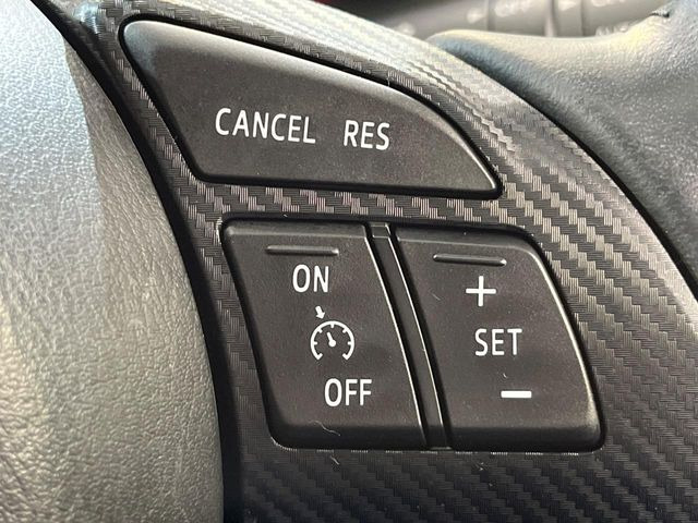 �y�N���[�Y�R���g���[���z�������H�����N���N���s�B�A�N�Z���𗣂��Ă���葬�x�ő��s���ł��A�������^�]���̕��S���y��!�����E�������ȒP�ȃX�C�b�`����Œ����ł��܂��B