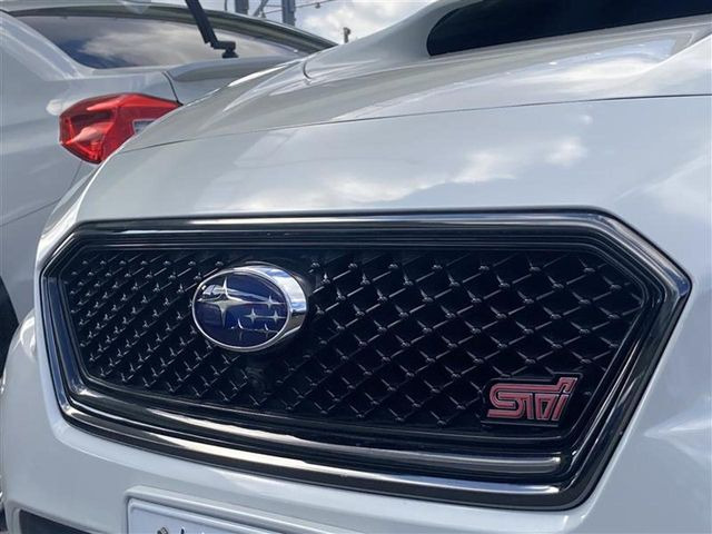 �y�I�v�V�����O�����ELED�A�N�Z�T���[���C�i�[�z��̈�ۂ����X�|�[�e�B�[�ɕω������鏃���I�v�V��������!