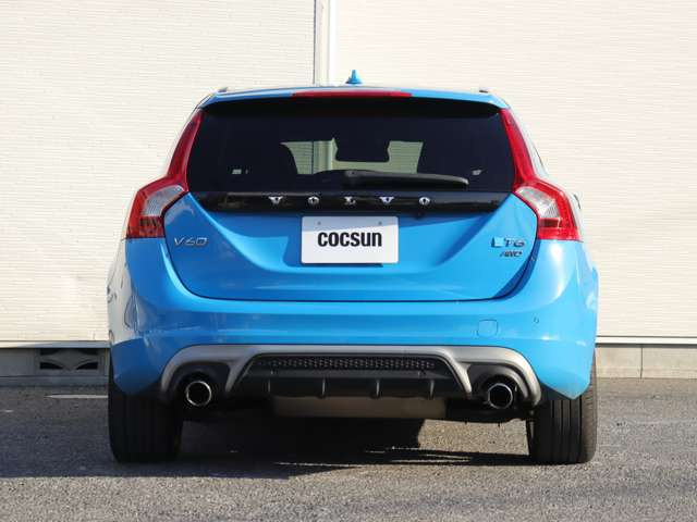 ���s�^�G���W���ɂ̓{���{�̔F�؂��擾����MOTUL�̍����I�C��SPECIFIC RBS0-2AE(0W-20)���g�p���܂��B