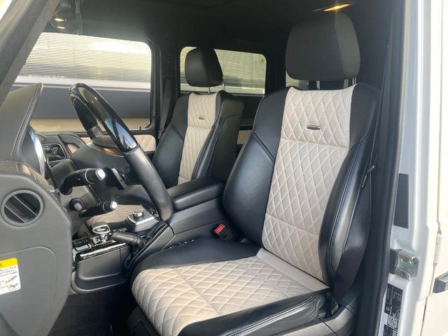 ���O��:�������Ƃ����h���C�o�[�X�y�[�X�ŁA�����Ԃ̉^�]�ł����K�ɂ��߂������������܂��B