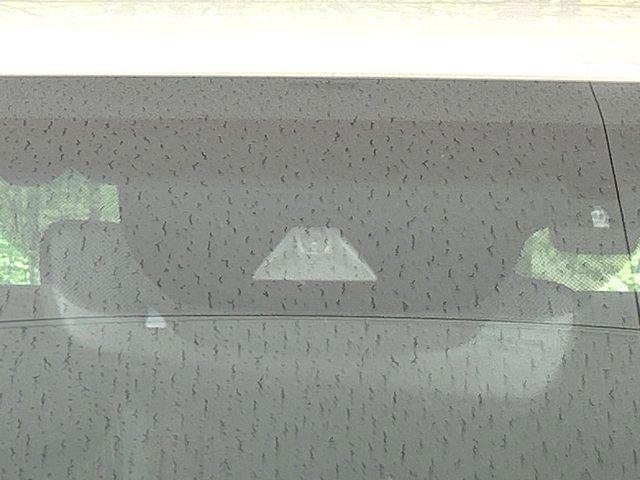 �y�g���^�Z�[�t�e�B�Z���X�z���s���ɑO���̎ԗ�����F�����A�Փ˂������Ȏ��͌x��ƃu���[�L�ŏՓˉ���Ɣ�Q�y�����A�V�X�g�B�����S�Ƀh���C�u�����y���݂��������܂��B