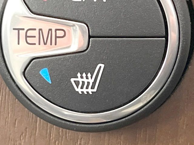 ���t�����g�V�[�g�q�[�e�B���O:�^�]�ȁE����ȋ��ɎO�i�K�Œ��߂��\�ȃV�[�g�q�[�^�[�𑕔����Ă���܂��B�G�߂��킸���K�ɂ��g�p���������܂��B