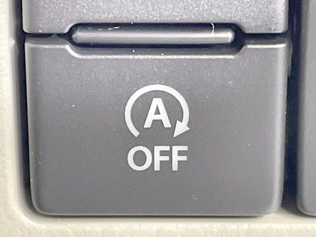 �y�A�C�h�����O�X�g�b�v�z�ԐM����a�؂Œ�Ԃ����ۂɃG���W�����~���A���ʂȔR���̏����}���܂��B�R��������ی�ɂȂ���@�\��G���W���̓u���[�L�𗣂��΍Ďn�����܂��B