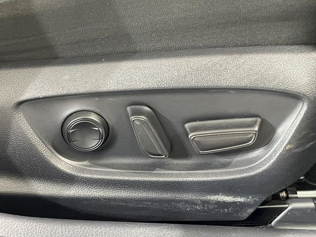 �y�p���[�V�[�g�z�X�C�b�`��ŊȒP�ɃV�[�g�̔��������\!�d��������͂�����܂���!���K�ȃV�[�g�|�W�V�����ɃZ�b�g���āA���K�ȃh���C�u�����y���݂��������B