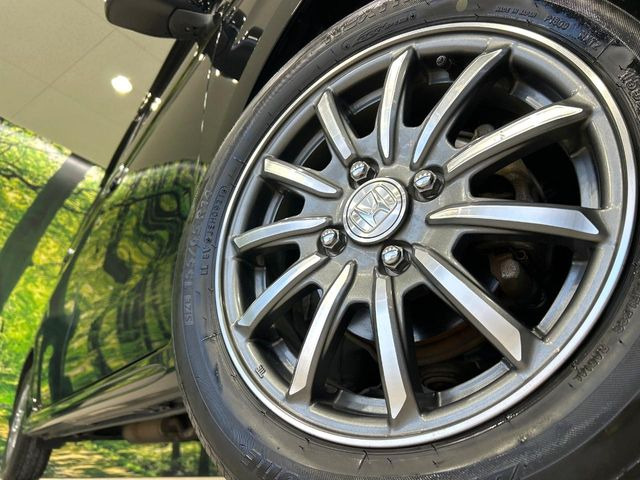 �y����14�C���`�A���~�z�C�[���z�O�ςɃ}�b�`���������A���~�z�C�[���𑕒����Ă���܂��B�e��ЊO�A���~�z�C�[����A�X�^�b�h���X�^�C�����戵�����Ă���܂��B���񂲑��k����������