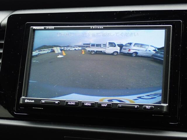 �o�b�N�J�����������Ă���܂��B���Ԏ��ɑ�ϖ��ɗ����܂�������Ԃ����ȕ��ɂ��֗��@�\�ł���