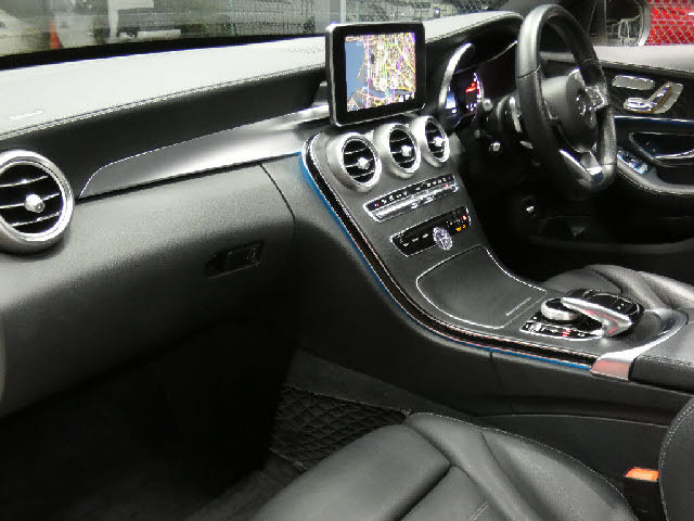 CクラスAMG C43 4マチック 4WD