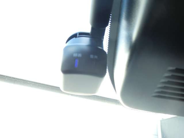 ノートオーラ1.2 G レザーエディション