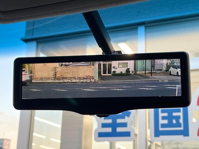 �y�f�W�^���C���i�[�~���[�z��Ȃ̑傫�ȉו��⓯��҂Ō�����m�F���Â炢���ł����S!�J�������B�e�����ԗ�����̉f�������[���~���[���ɕ\���B�N���A�Ȏ��E�ŏ󋵂̊m�F���\�ł�!