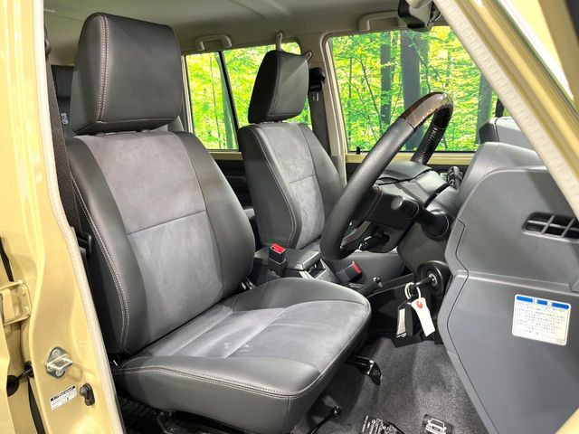 �y�n�[�t���U�[�V�[�g�z�������ƍ���S�n�𗼗������l�C�̃V�[�g���w�ʁE���ʂ̃t�@�u���b�N�f�ނ́A�ʋC���̗ǂ��⊊��ɂ����ɗD��Ă��܂��B�C���╞���ɍ��E���ꂸ���K�ɂ���肢�������܂��B