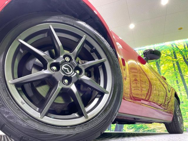 �y����16�C���`�A���~�z�C�[���z�O�ςɃ}�b�`���������A���~�z�C�[���𑕒����Ă���܂��B�e��ЊO�A���~�z�C�[����A�X�^�b�h���X�^�C�����戵�����Ă���܂��B���񂲑��k����������