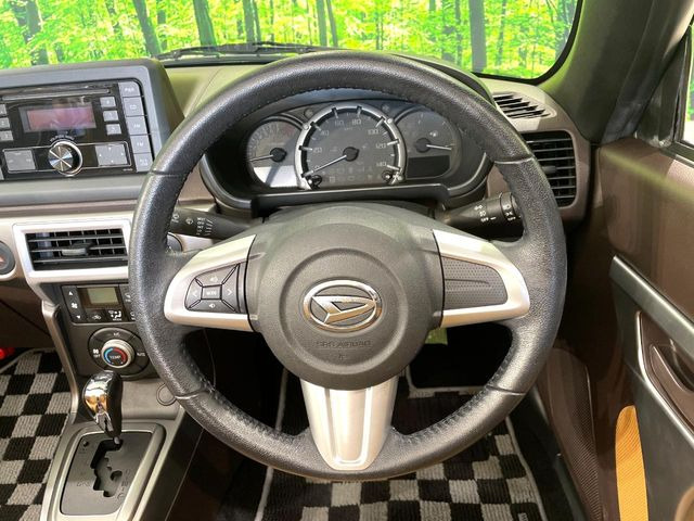 �y�����v�����X�e�A�����O�z�㎿�Ȋv���g�p���邱�ƂŁA��ɂ����������݂ƂĂ��^�]���₷���n���h���ł���