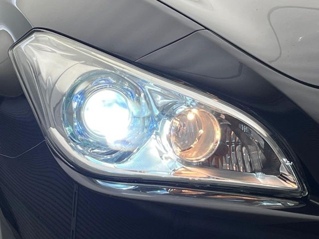 �yLED�w�b�h���C�g�z���V����ԑ��s�����ǍD�Ȏ��E���m�ۂ����S���ĉ^�]�ł��鍂�P�xLED�w�b�h���C�g�𑕔�!�_�����x�������A����d�͂��}�����Ă��܂��B