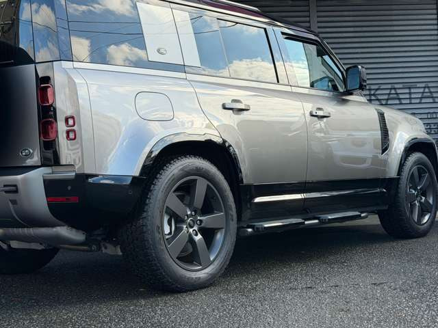 �S���[�Ԓv���܂��B�����̂����������A�c���ݒ�^���[�������p�\�ł��̂ŁA���C�y�ɂ��₢���킹���������B