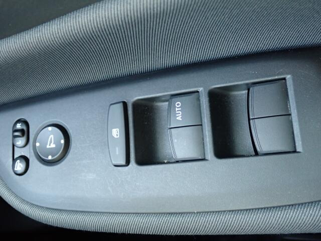 �d���i�[���h�A�~���[�E�p���[�E�B���h�E�������Ă��܂��B