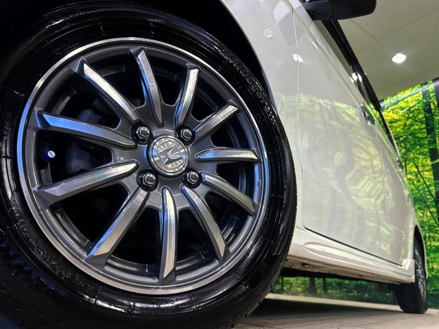 �y����14�C���`�A���~�z�C�[���z�O�ςɃ}�b�`���������A���~�z�C�[���𑕒����Ă���܂��B�e��ЊO�A���~�z�C�[����A�X�^�b�h���X�^�C�����戵�����Ă���܂��B���񂲑��k����������