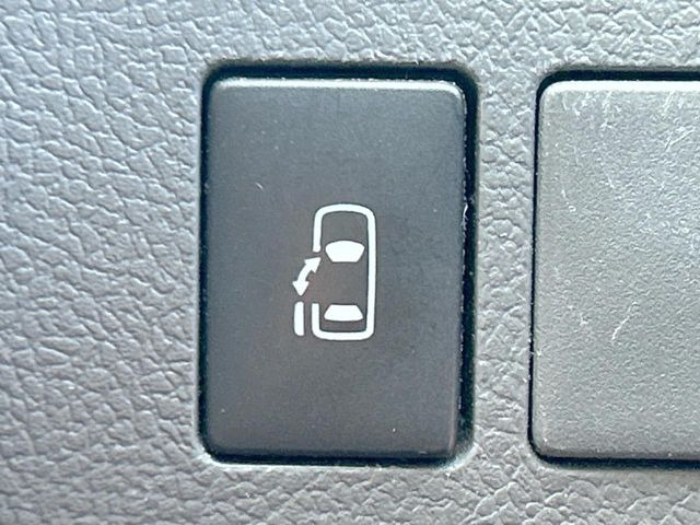 �y�p���[�X���C�h�h�A�z�X�}�[�g�L�[��^�]�Ȃ̃X�C�b�`�ŃX���C�h�h�A�̊J���\���d��������͂����ăh�A���J����K�v�������A���������q�l�ł��A�d���ו��������Ă��鎞�����N�ɊJ���߂ł��܂���