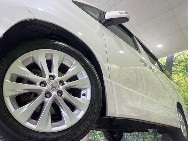 �y����18�C���`�A���~�z�C�[���z�O�ςɃ}�b�`���������A���~�z�C�[���𑕒����Ă���܂��B�e��ЊO�A���~�z�C�[����A�X�^�b�h���X�^�C�����戵�����Ă���܂��B���񂲑��k����������